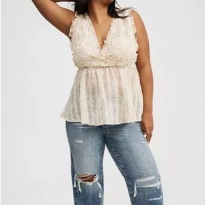 Torrid Sleeveless V-Neck Peplum Top in Cream size 1